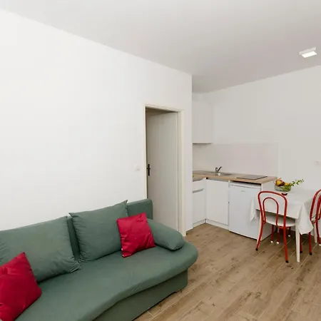 Jadro 马卡尔斯卡